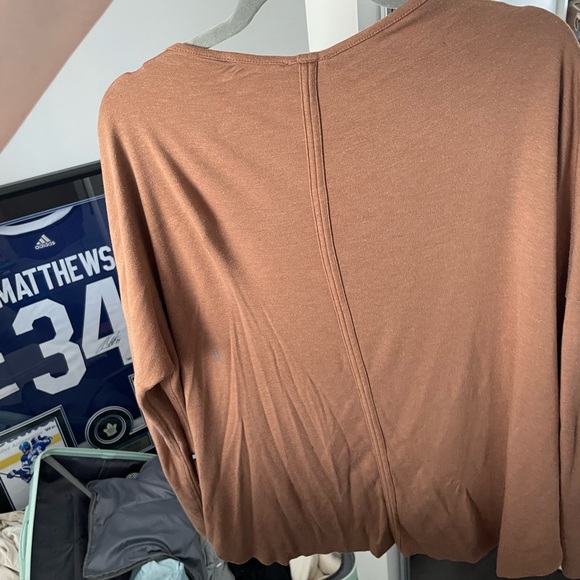 Kit and Ace Burrow pullover - Picture 3 of 4